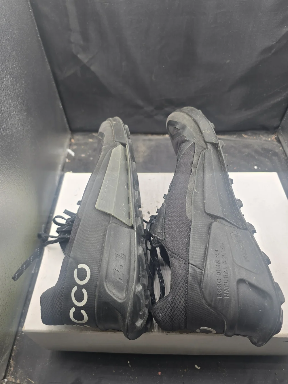 Ecco Men's‎ Black Low-Profile Lace-Up Sneakers